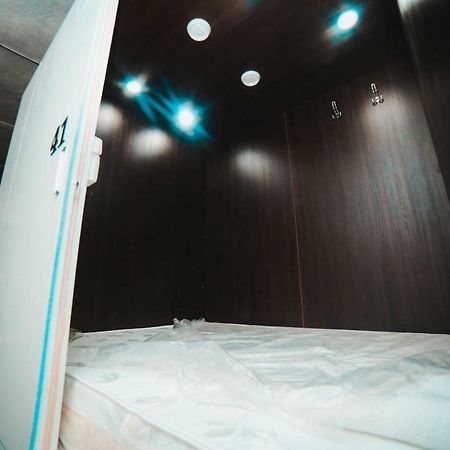 Capsule Hotel Technocave Бишкек Екстериор снимка