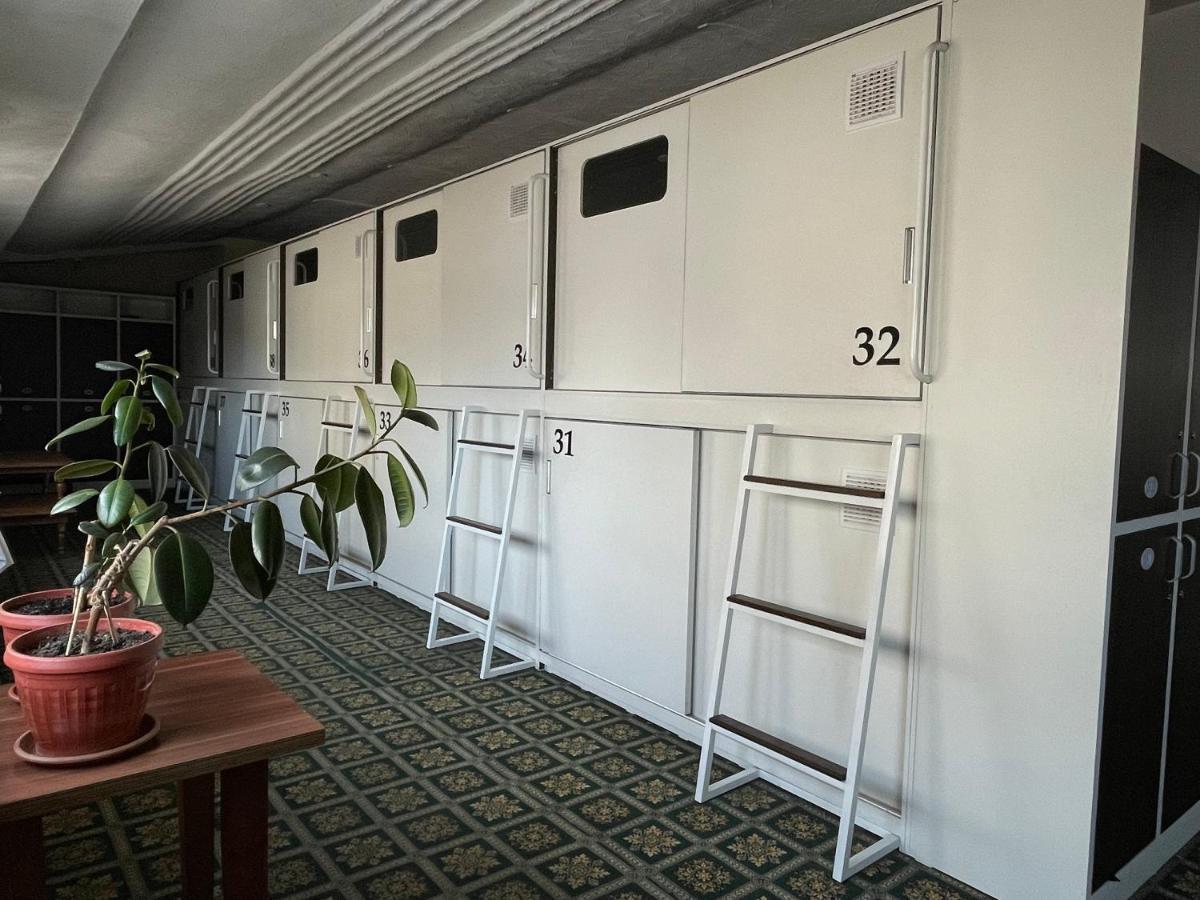 Capsule Hotel Technocave Бишкек Екстериор снимка