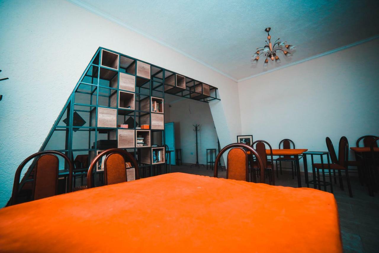 Capsule Hotel Technocave Бишкек Екстериор снимка